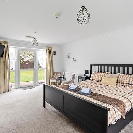 Number 6 - Lytton Tree Lodge, Reydon, Southwold エクステリア 写真