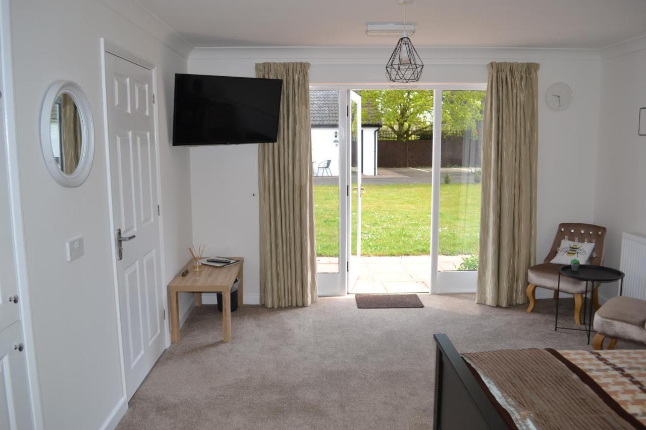 Number 6 - Lytton Tree Lodge, Reydon, Southwold エクステリア 写真