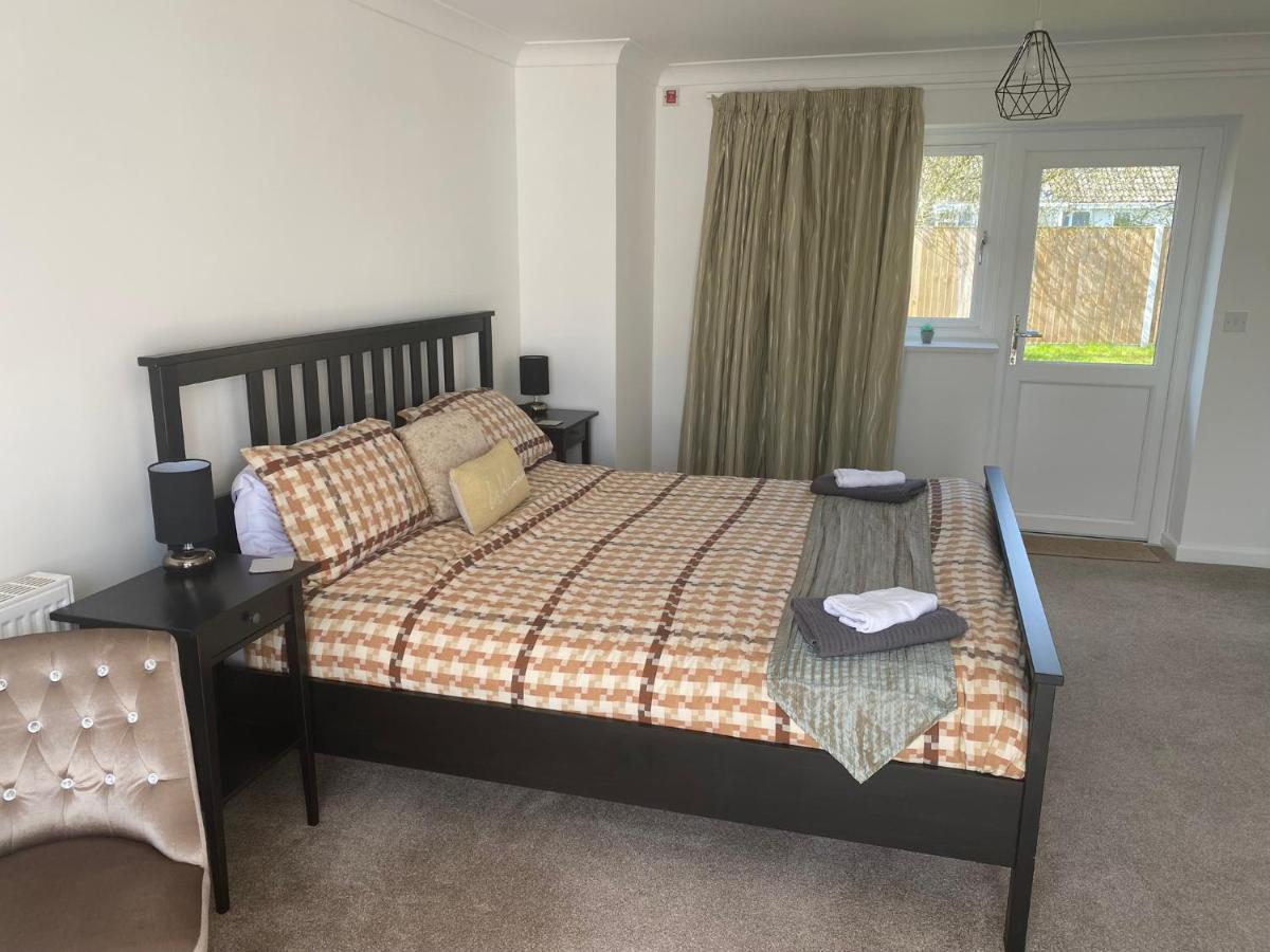 Number 6 - Lytton Tree Lodge, Reydon, Southwold エクステリア 写真