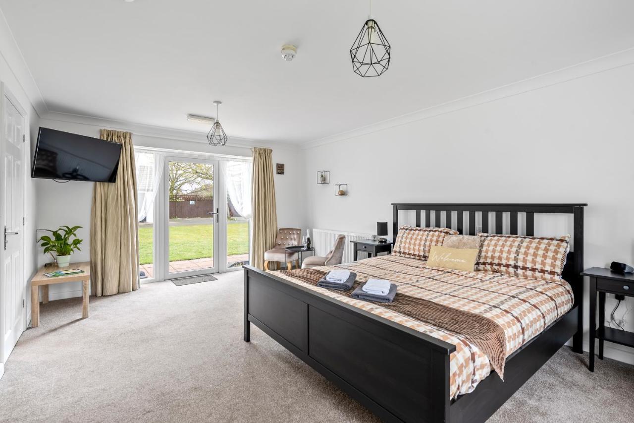Number 6 - Lytton Tree Lodge, Reydon, Southwold エクステリア 写真